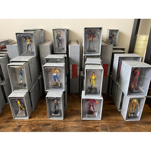 302 - A COMPLETE SET OF 1-200 THE CLASSIC MARVEL COLLECTION FIGURES, ALL BOXED AS NEW COMPLETE WITH 200 MA... 