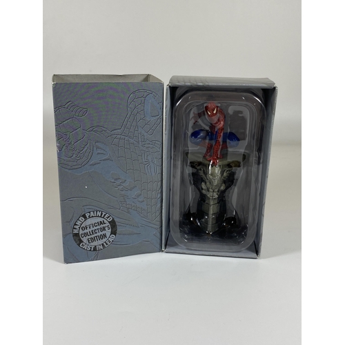 379 - A BOXED THE CLASSIC MARVEL COLLECTION SPECIAL FIGURE - 'SPIDERMAN ON ROOFTOP'