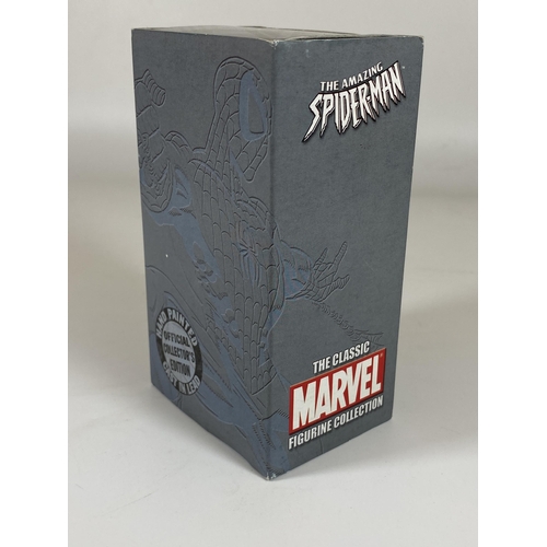 379 - A BOXED THE CLASSIC MARVEL COLLECTION SPECIAL FIGURE - 'SPIDERMAN ON ROOFTOP'