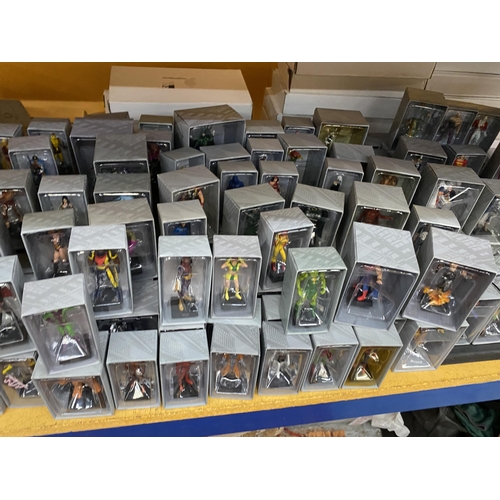 302 - A COMPLETE SET OF 1-200 THE CLASSIC MARVEL COLLECTION FIGURES, ALL BOXED AS NEW COMPLETE WITH 200 MA... 