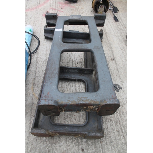 1 - PAIR OF CAST IRON VINTAGE STANDS  NO VAT