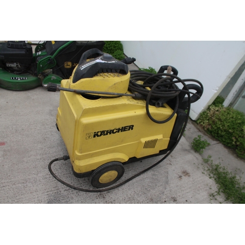 149 - A KARCHER DIESEL  PRESSURE WASHER HDS450C1 WITH LANCE, PIPE AND PATIO BRUSH ATTATCHMENT NO VAT