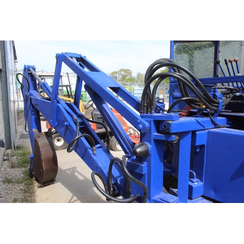 224 - A WORKING  FORD 3400 TRACTOR  WITH FRONT END LOADER & REAR END DITCHING ARM & BUCKET NO VAT