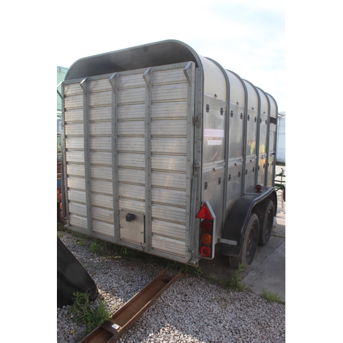 262 - A WESSEX TRAILERS TWIN AXLE 10FT LIVESTOCK TRAILER PLUS VAT