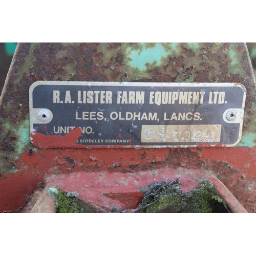 267 - A LISTER PTO DRIVEN STRAW CHOPPER WITH A FRAME COUPLING GOOD ORDER  (PTO IN THE OFFICE) NO VAT