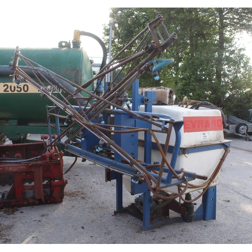 275 - A 12 METRE  EVRARD 800L GRASS LAND THREE POINT LINKAGE PLUS A BOX OF SPARE NOZZLES PTO IN OFFICE SPR... 