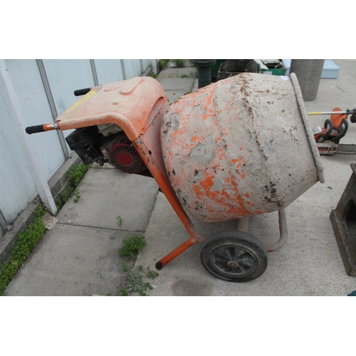 30 - CEMENT MIXER  + VAT