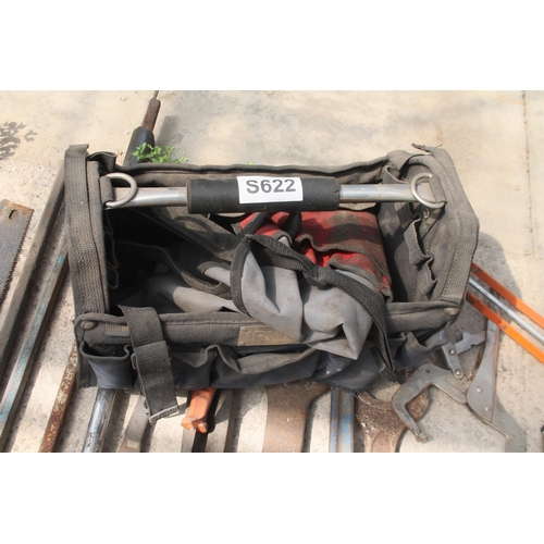 512 - COLLECTION OF TOOLS AND TOOL BAG  NO VAT