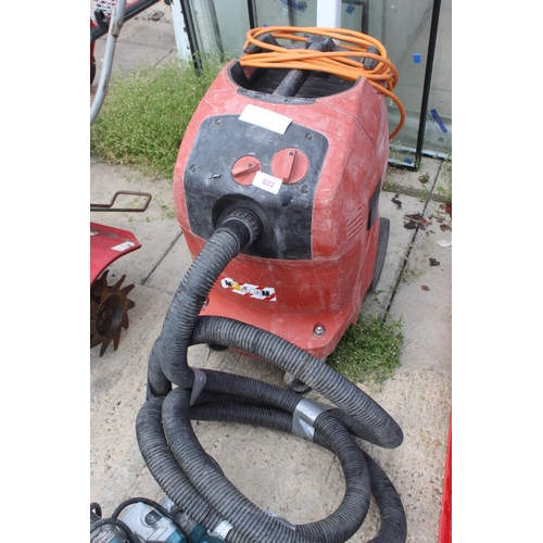 822 - HILTI VAC (WORKING)  NO VAT