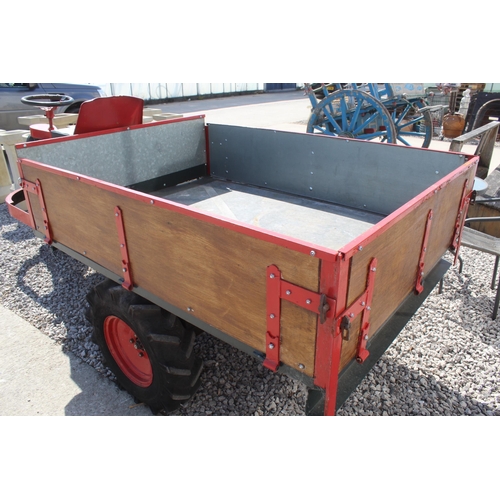 130A - A PETROL ENGINE 'MARTIN TRUCKS BE2' MARKET GARDENERS TRICYCLE WITH MANUAL TIPPER BODY (REQUIRES A NE... 