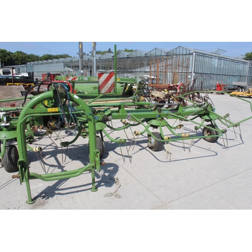 302 - KRONE 7.70/ 6 X 7 HAY RAKE (GWO)  + VAT