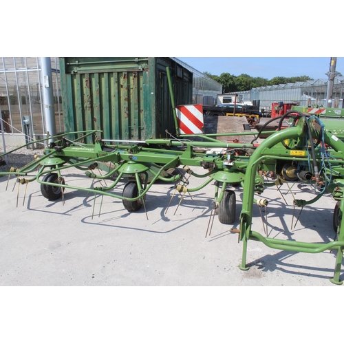 302 - KRONE 7.70/ 6 X 7 HAY RAKE (GWO)  + VAT