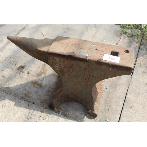 183 - A SMALL VINTAGE CAST IRON BLACKSMITHS ANVIL (H:22CM L:40CM) NO VAT