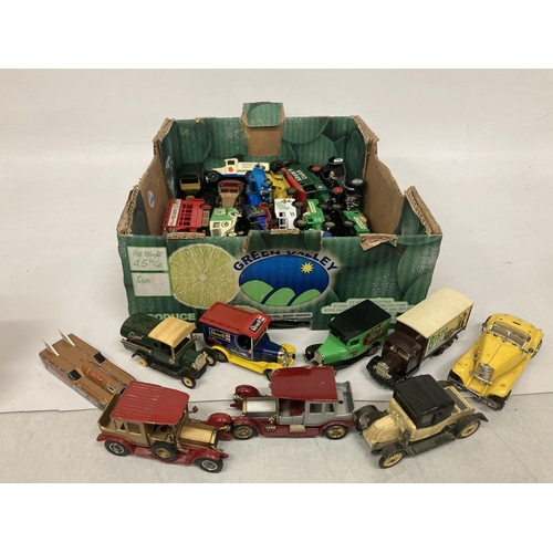 364 - A QUANTITY OF LLEDO, CORGI AND MATCHBOX VINTAGE VANS AND CARS