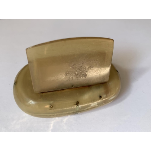 531 - A HORN SNUFF BOX