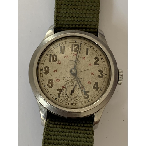 581 - A WWI TRENCH WRIST WATCH SEEN WORKING BUT NO WARRANTY