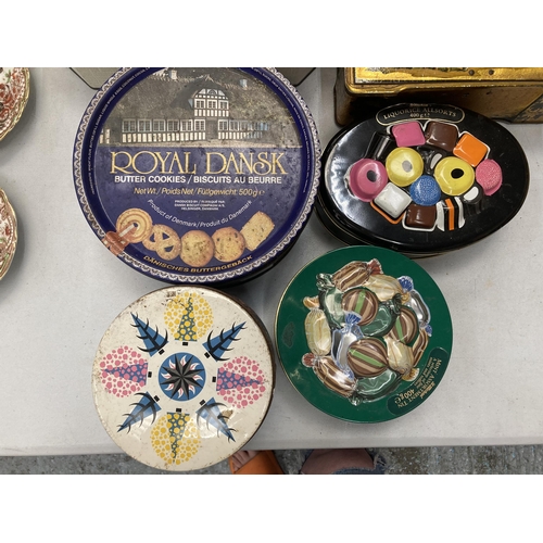 219 - A COLLECTION OF VINTAGE AND LATER TINS