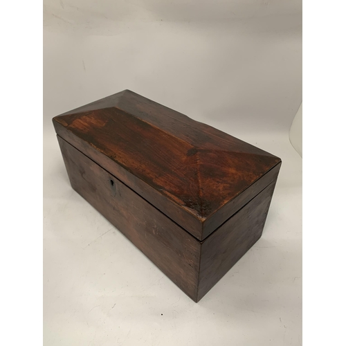 25 - A VINTAGE MAHOGANY TEA CADDY WITH TWO INNER COMPARTMENTS