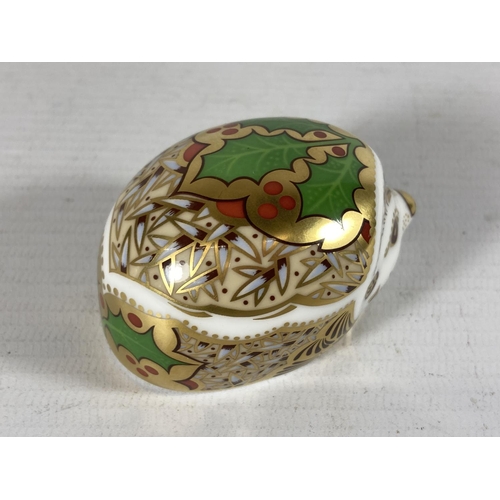 744 - A ROYAL CROWN DERBY HEDGEHOG WITH GOLD STOPPER