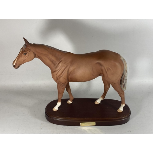 750 - A ROYAL DOULTON MATT CERAMIC MODEL OF DERBY WINNING RACEHORSE GRUNDY ON WOODEN PLINTH BASE