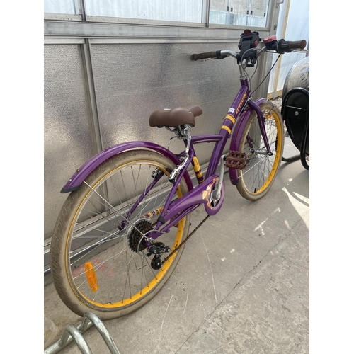 1684 - A RETRO STYLE BTWIN GIRLS BIKE WITH 5 SPEED GEAR SYSTEM