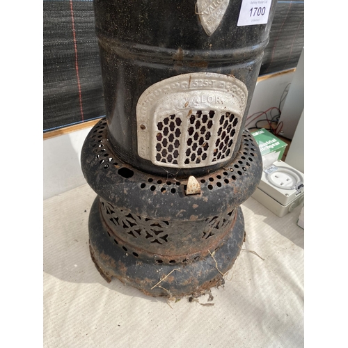 1700 - A VINTAGE METAL PARAFIN HEATER