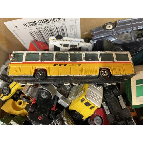 458 - A LARGE QUANTITY ON UNBOXED DIECAST VEHICLES