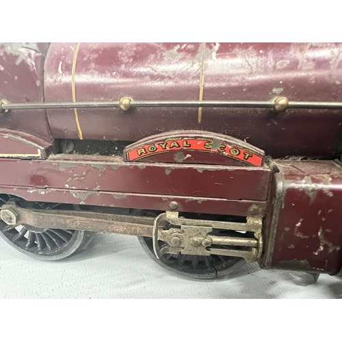 279 - TWO HORNBY O GAUGE ELECTRIC LOCOMOTIVES - A ROYAL SCOT AND A NUMBER 8712 - BOTH FOR RESTORATION