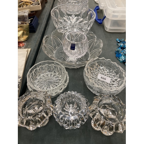 866 - A QUANTITY OF GLASSWARE TO INCLUDE BOWLS, DESSERT DISHES, TEA LIGHT HOLDERS, ETC