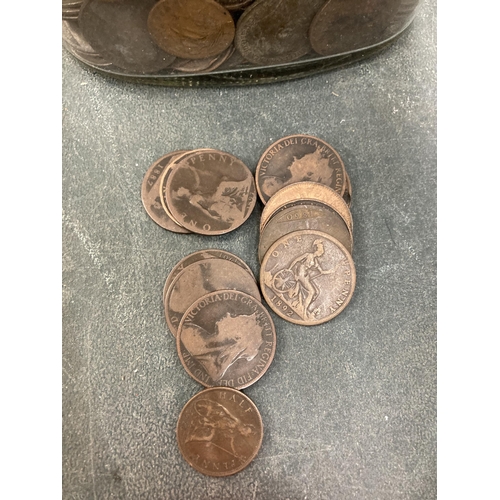 871 - A LARGE VINTAGE SWEET JAR FILLED WITH PRE-DECIMAL PENNIES, HA'PENNIES, ETC