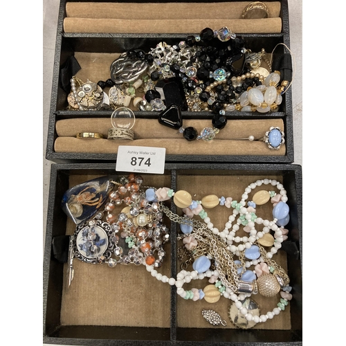 874 - A QUANTITY OF COSTUME JEWELLERY TO INCLUDE BANGLES, NECKLACES, RINGS, BROOCHES, EARRINGS, ETC