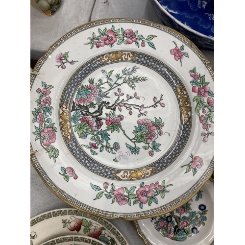 878 - A QUANTITY OF JOHNSON BROS 'INDIAN TREE' PATTERN TEAWARE TO INCLUDE VARIOUS SIZED PLATES, BOWLS, CUP... 