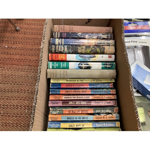 889 - TWENTY ONE VINTAGE BIGGLES BOOKS AND FOUR ENID BLYTON BOOKS