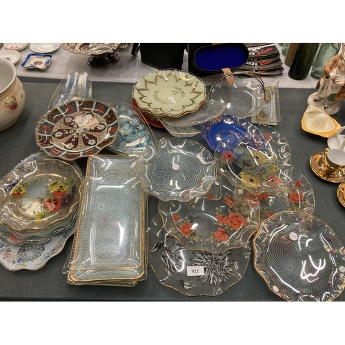 922 - A LARGE QUANTITY OF PATTERNED GLASSWARE PLATES AND SANDWICH TRAYS, ETC