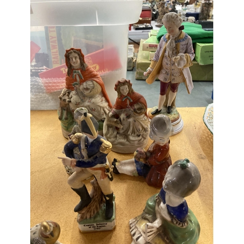 925 - A LARGE QUANTITY OF VINTAGE STAFFORDSHIRE FIGURES