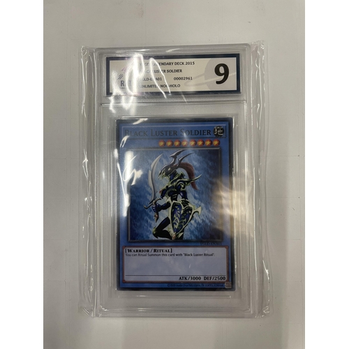 472 - A YU-GI-OH GRADE 9/10 'BLACK LUSTER SOLDIER' TRADING CARD