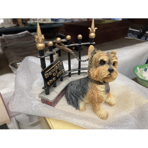 1006 - A COLLECTION OF FOUR BOXED YORKSHIRE TERRIER LEONARDO COLLECTION DOGS