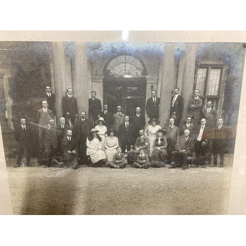 1025 - A VINTAGE PHOTOGRAPH OF A FAMILY BY R. S. ARNOLD, MARKET DRAYTON