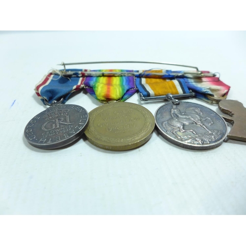 345 - A WORLD WAR I MEDAL GROUP AWARDED TO 28797 2ND LIEUTENANT G HEMINGWAY OF THE ROYAL ENGINEERS, COMPRI... 