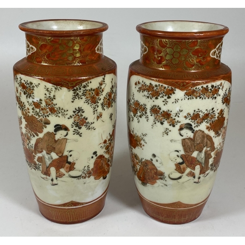 349 - A PAIR OF JAPANESE MEIJI PERIOD (1868-1912) KUTANI CRANE VASES WITH MOTHER AND CHILDREN DESIGN, HEIG... 