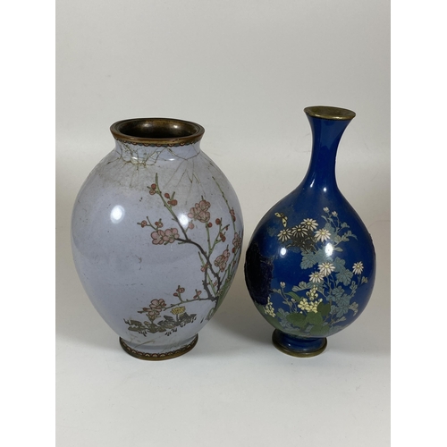 359 - TWO JAPANESE MEIJI PERIOD (1868-1912) CLOISONNE FLORAL VASES, HEIGHT OF LARGEST 20CM