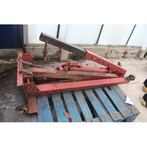 41 - 2 TONNE ENGINE LIFT  NO VAT