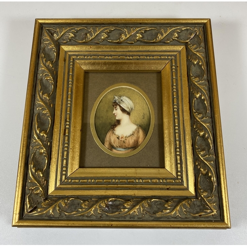 10 - A HAND HIGHLIGHTED PORTRAIT OF A LADY, SIGNED, IN LATER GILT FRAME, 19 X 17CM