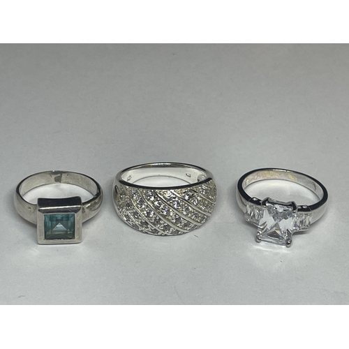 528 - FIVE VARIOUS SILVER RINGS