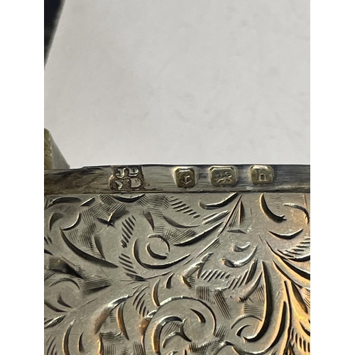 532 - A HALLMARKED BIRMINGHAM SILVER VESTA CASE