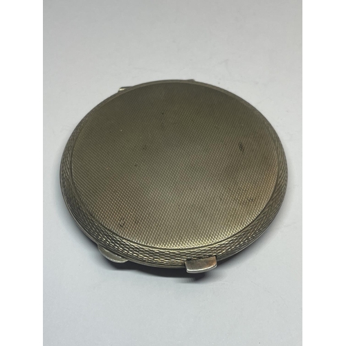 535 - A HALLMARKED BIRMINGHAM SILVER COMPACT