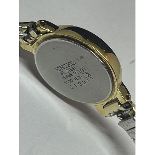 582 - A LADIES SEIKO WRIST WATCH SEEN WORKING BUT NO WARRANTY