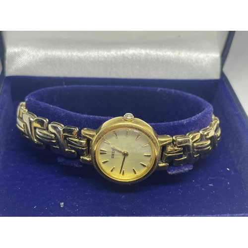 601 - A SEIKO WRIST WATCH IN A PRESENTATION BOX SEEN WORKING BUT NO WARRANTY