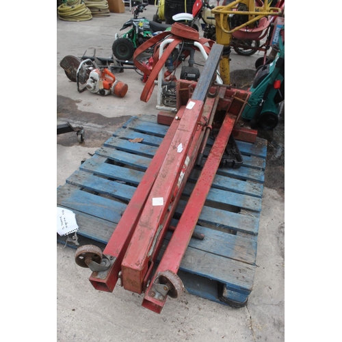 41 - 2 TONNE ENGINE LIFT  NO VAT