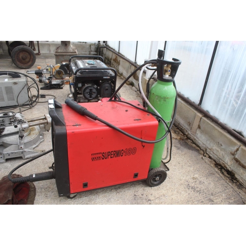 7 - A SEALEY SUPER MIG 180 WELDER WITH GLOVES  NO VAT